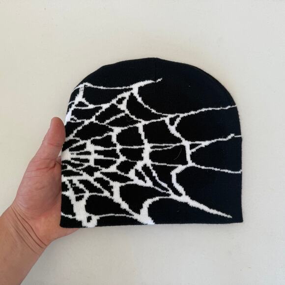y2k 2000s black & white grunge gothic spiderweb beanie - Picture 6 of 6